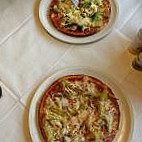 Pizzeria La Villa food