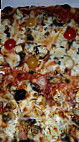 Aquí Pizza food