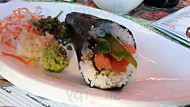 Tom Sushi food