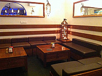 LB2 Lounge inside