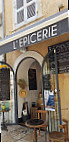 L'Epicerie de la Stazione outside