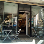 Nelly's Coffee Esterno