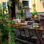 Flannigan's Post Dentro