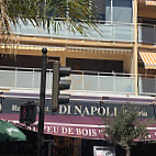 Di Napoli outside