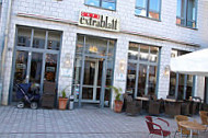 Cafe Extrablatt inside