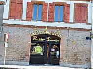 La Patte D'oie inside