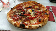 Pizzeria Genziana food