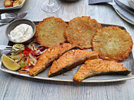 Fisch-Hus food