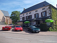 Auberge du Morvan outside