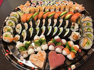 Sushi Tenzan food