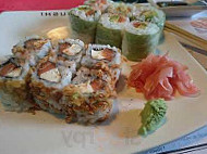 Oishi Sushi food