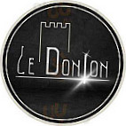 Le Donjon inside