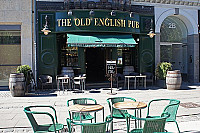 The Old English Pub inside