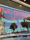 La Roma outside