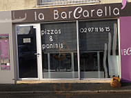 La Barcarella outside