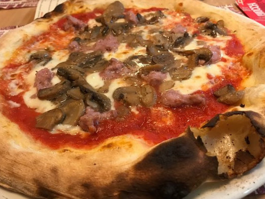 Pizzeria Gustosuperiore Nourriture