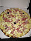 Pizz'a Mia food