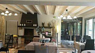 l’Auberge du Lac inside