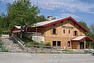 Auberge Du Grand Echaillon outside