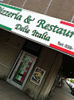 Delie Italia outside