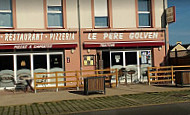 Le Pere Golven outside