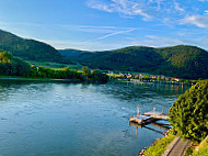 Schloss Duernstein food