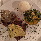 Lynn's Steakhouse food