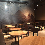 Starbucks Plaza Mayor 21 inside