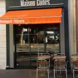 Maison Eudes Dentro