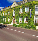 Auberge Du Vieux Chateau inside