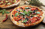 Naschberger's Pizza food