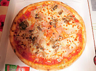 Pizza Nova food