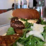 Brut. Cibo