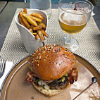 La Cassine Du Burger food