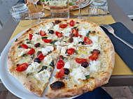 Il Pizzaiolo food