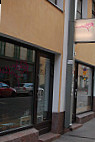 Kakkugalleria Fredrikinkatu food