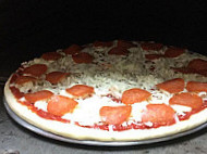 Vonnie's Pizza food