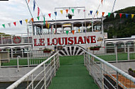 Le Louisiane outside