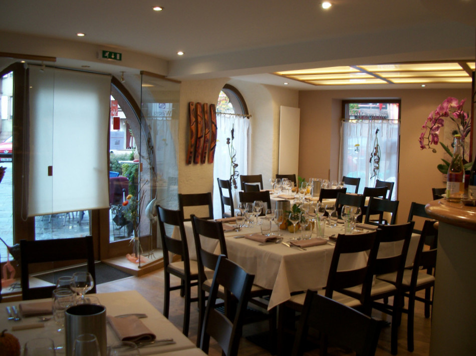 restaurant image