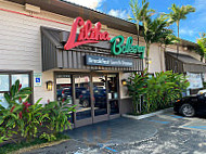 Liliha Bakery Ii outside