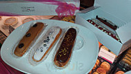 Le Macaron French Pastries food