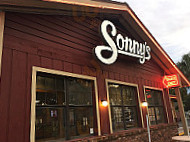 Sonny's Bbq outside