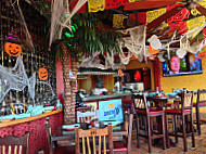 El Tiempo Cantina food