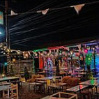 ร้านสตางค์ สุวินทวงศ์ inside