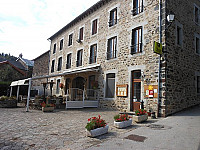 Auberge De L'allagnonette outside