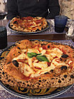 Petra Pizza Gourmet Partenopea food