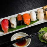 Akimi Sushi-asian Tori-katsu More Cibo