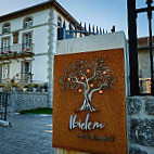 Ibidem outside