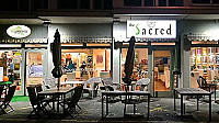 The Sacred Mit Vegelateria inside