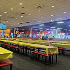 Peter Piper Pizza food